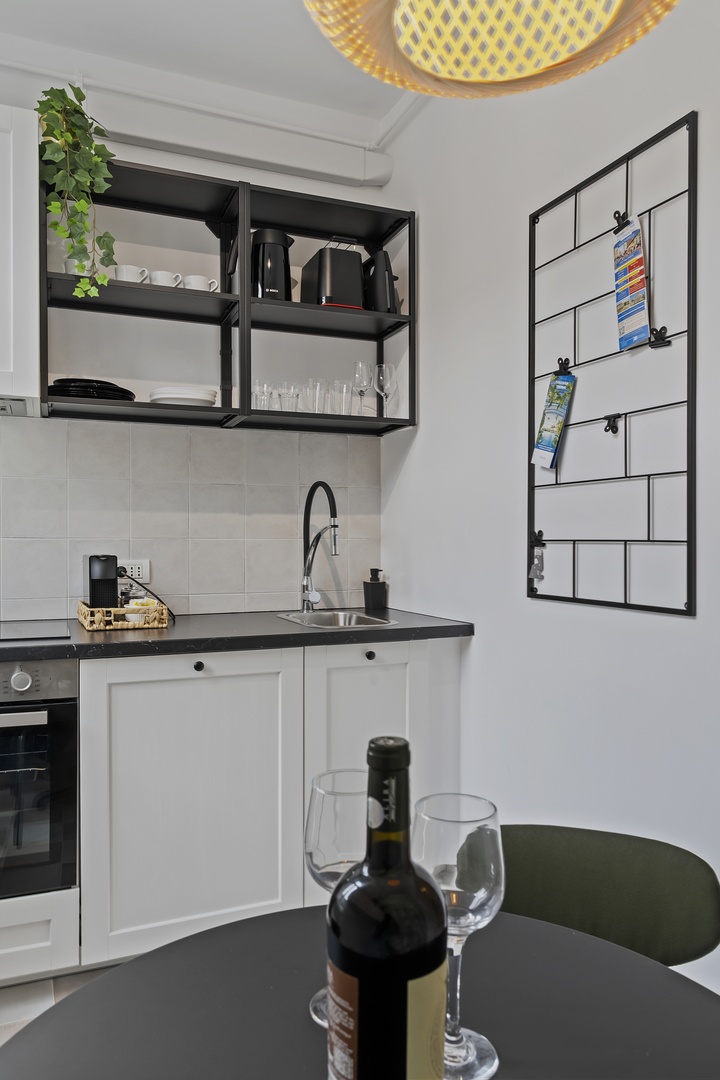 Old City Rise Apartment - Kitchen