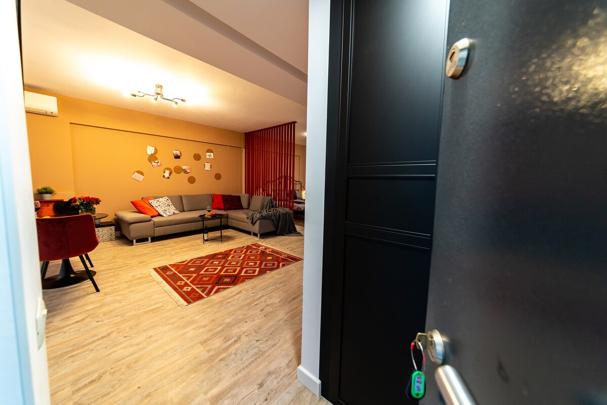 Standout Sienna Studio | Old Town | New Building - Living room